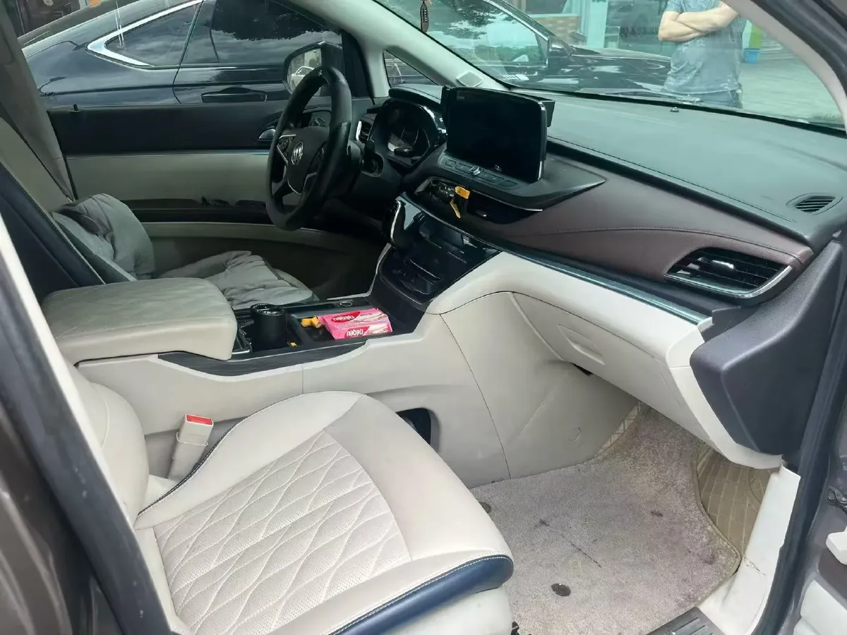 2023 Buick GL8 2.0T 237HP L4 9AT,autocango,china used car exporter,china ev exporter,chinese used car exporter,chinese used ev exporter