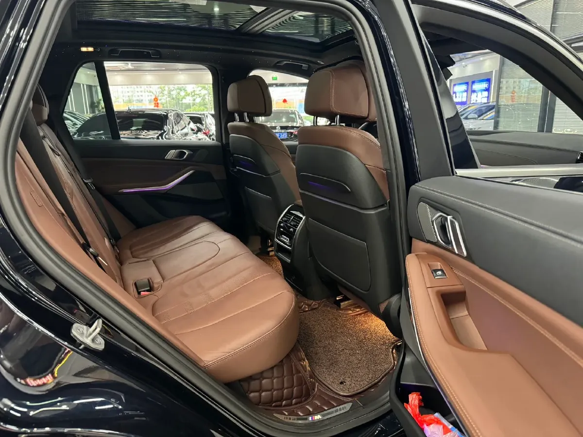 2021 BMW X5 3.0T 340HP L6 8AT,autocango,china used car exporter,china ev exporter,chinese used car exporter,chinese used ev exporter