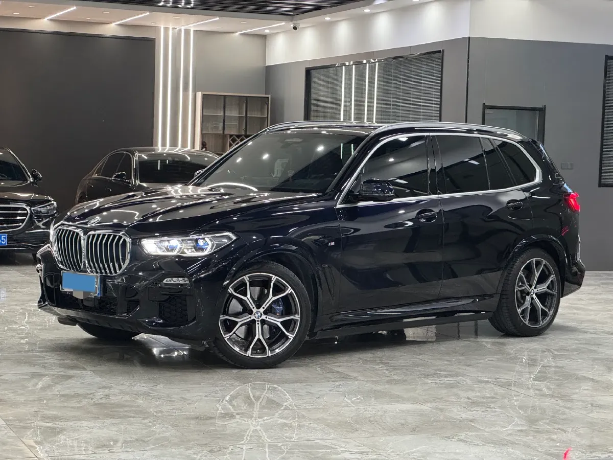 2021 BMW X5 3.0T 340HP L6 8AT,autocango,china used car exporter,china ev exporter,chinese used car exporter,chinese used ev exporter