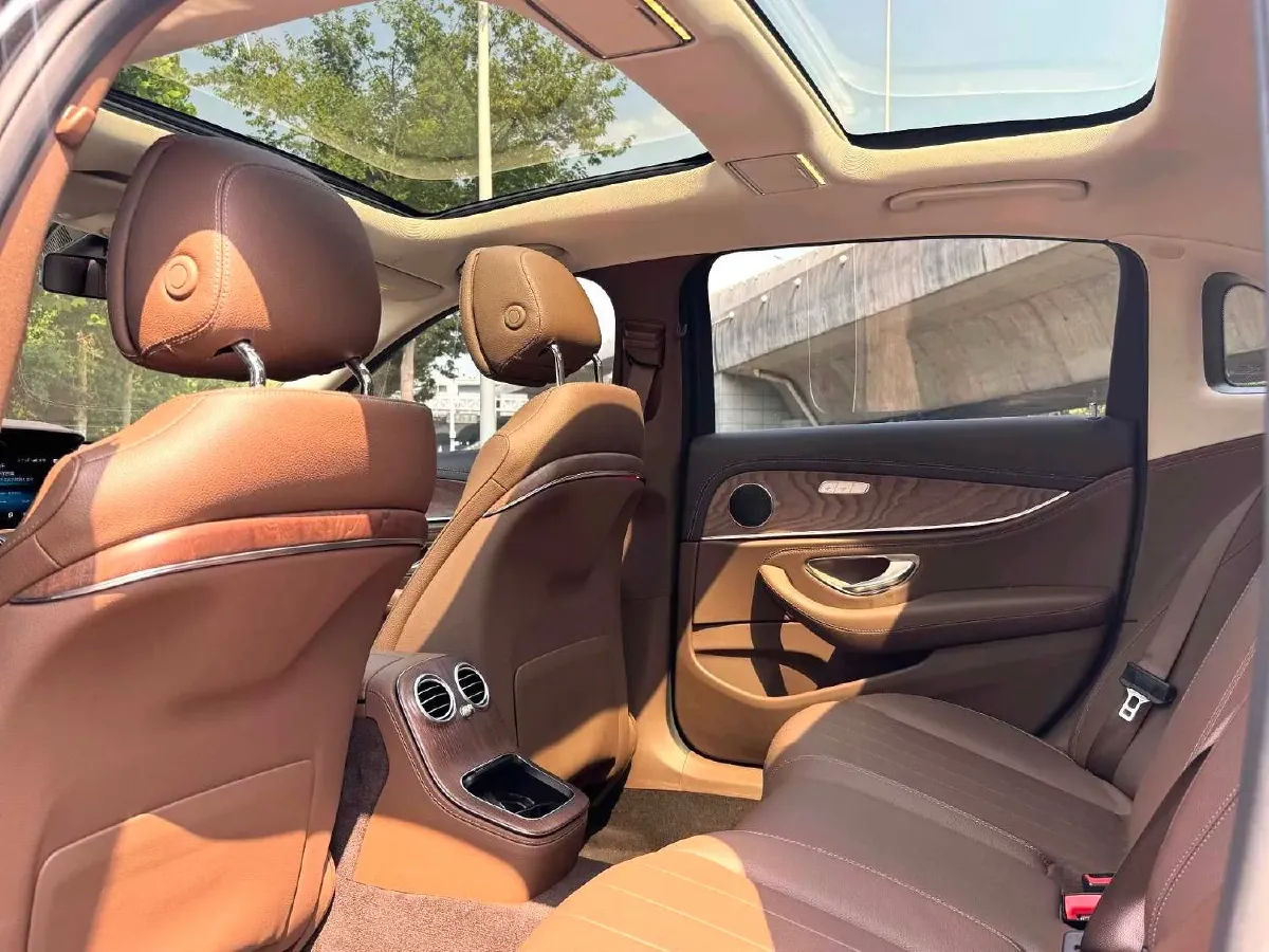 2023 Mercedes-Benz E Class 2.0T 258HP L4 9AT,autocango,china used car exporter,china ev exporter,chinese used car exporter,chinese used ev exporter