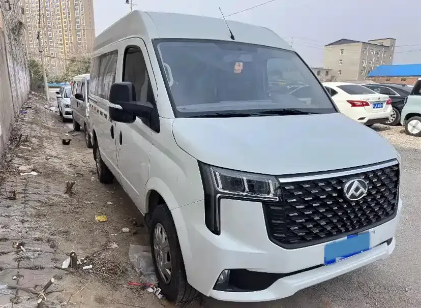 2024 MAXUS XinTu V80 2.0T 147HP L4 6MT,autocango,china used car exporter,china ev exporter,chinese used car exporter,chinese used ev exporter