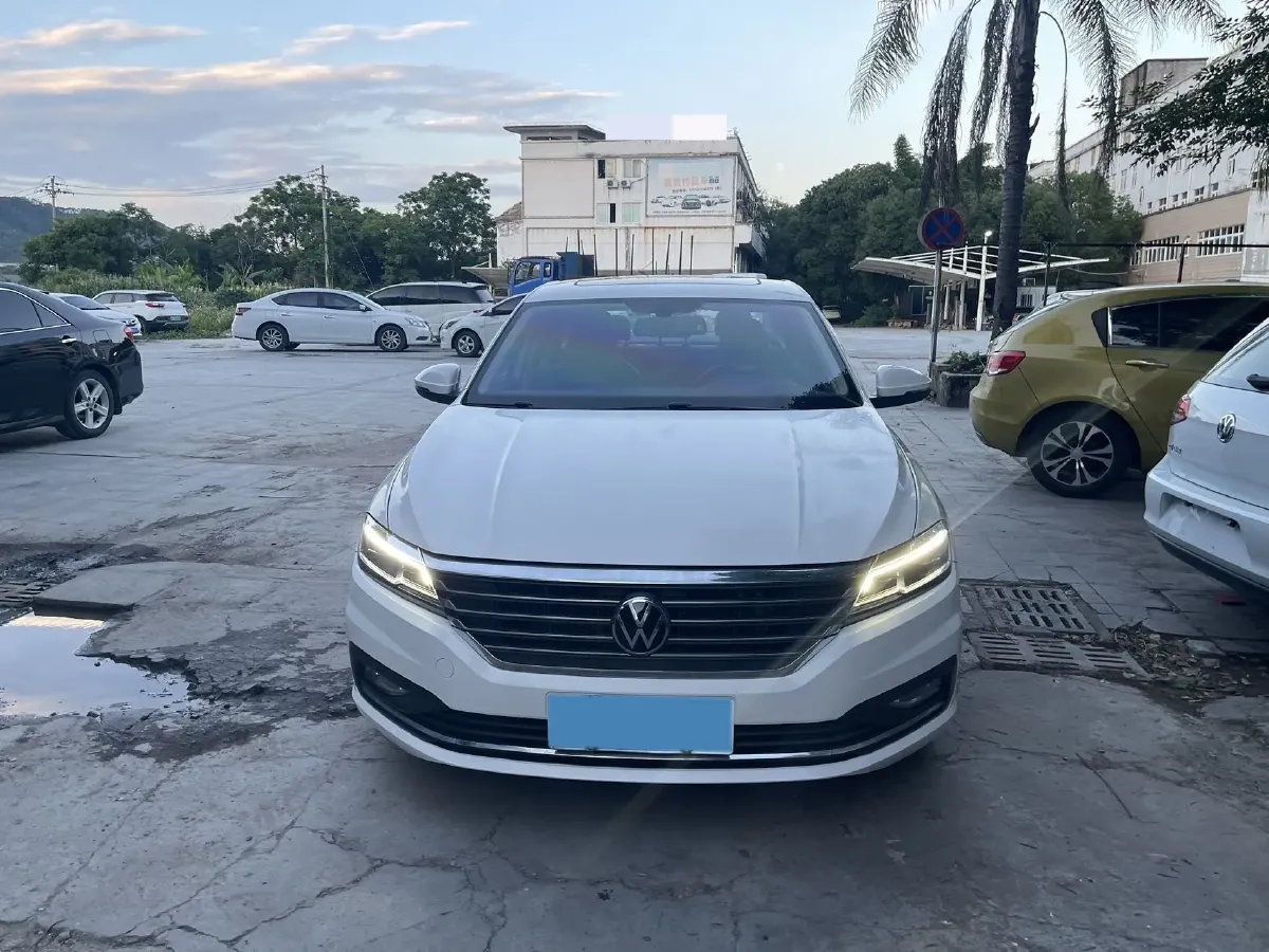 2022 Volkswagen Sagitar 1.2T 116HP L4 7DCT,autocango,china used car exporter,china ev exporter,chinese used car exporter,chinese used ev exporter