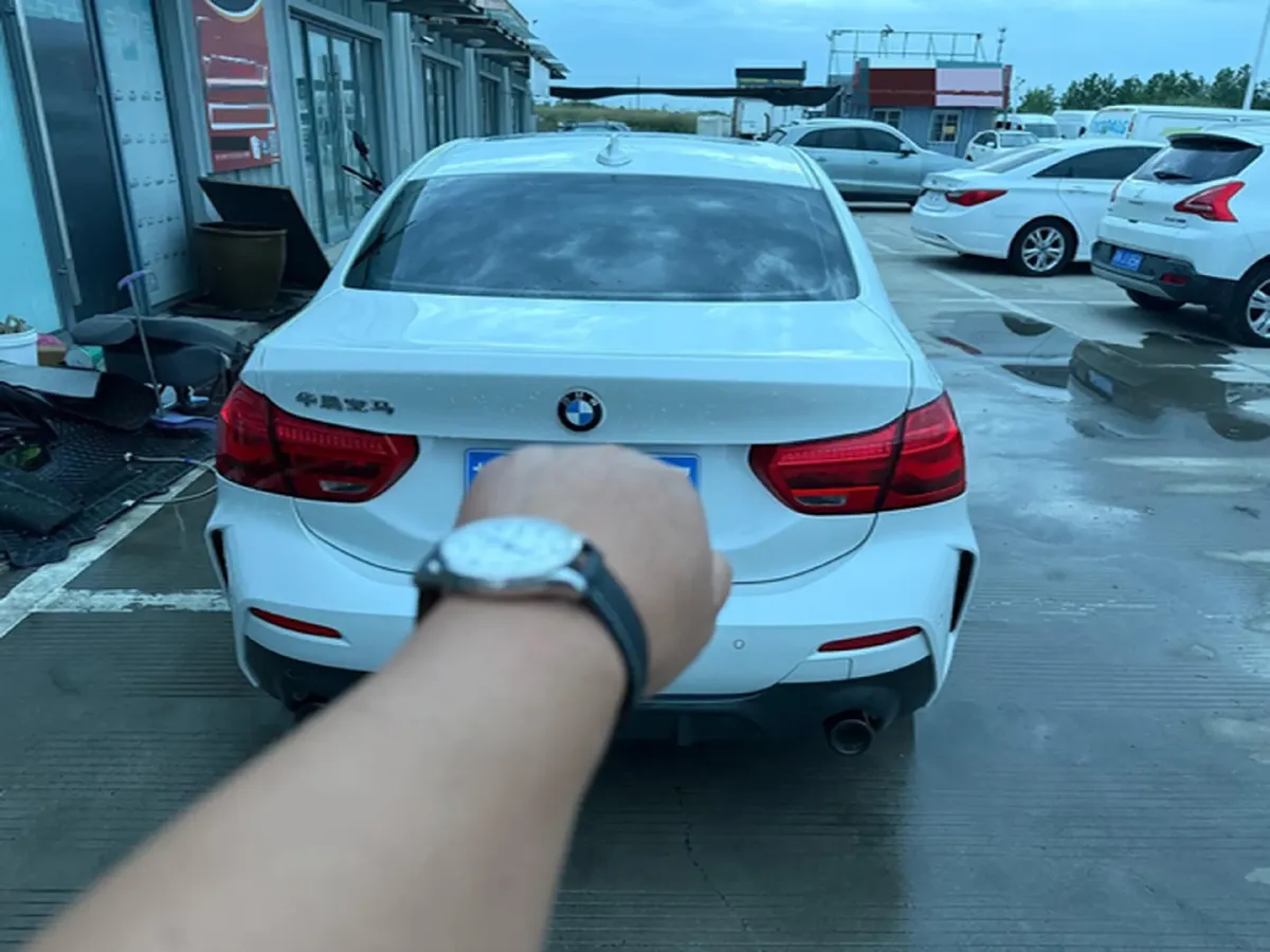 2022 BMW 1 Series 1.5T 140HP L3 7DCT,autocango,china used car exporter,china ev exporter,chinese used car exporter,chinese used ev exporter