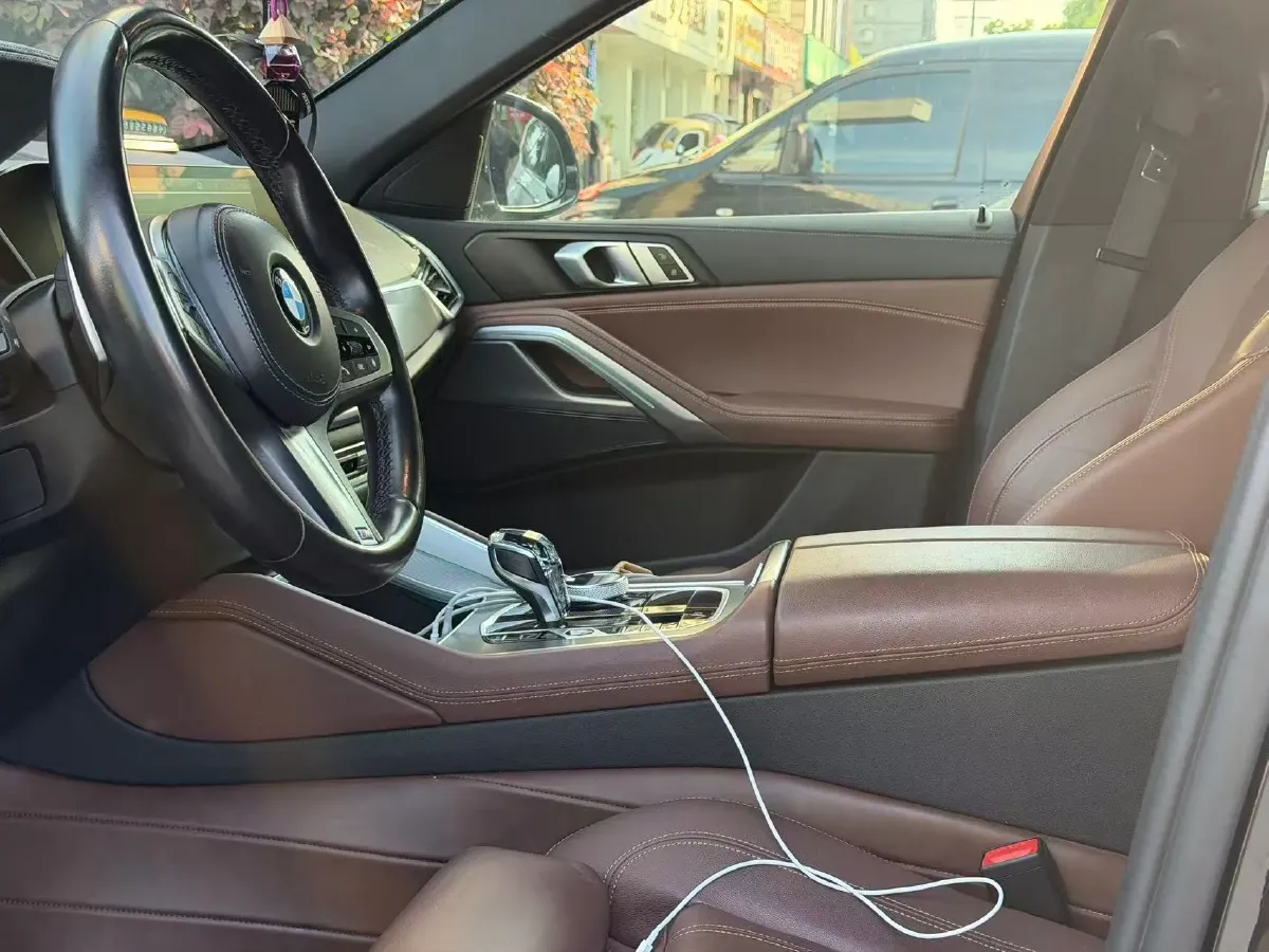 2022 BMW X6 2.0T 265HP L4 8AT,autocango,china used car exporter,china ev exporter,chinese used car exporter,chinese used ev exporter