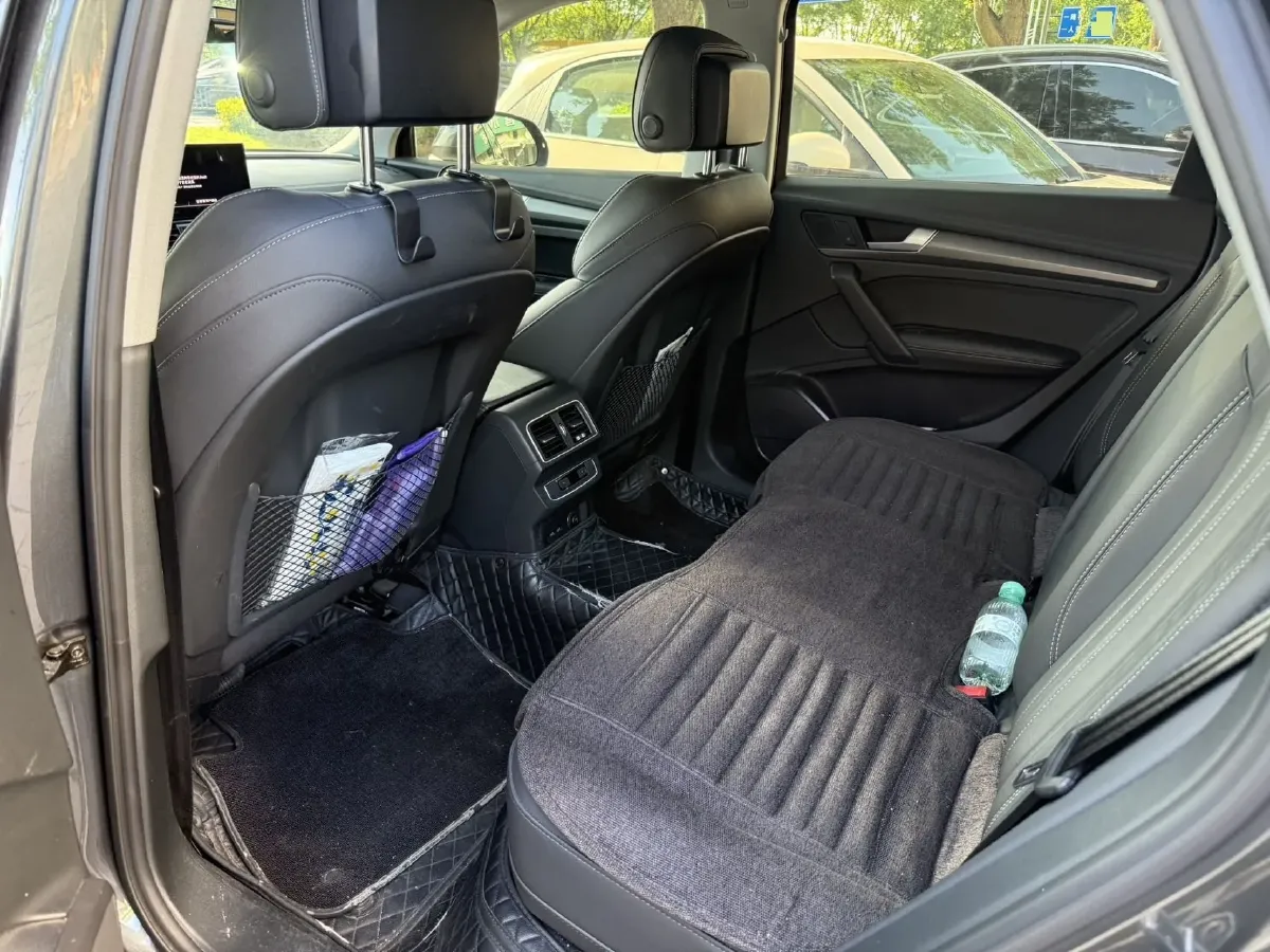 2022 Audi Q5L 2.0T 190HP L4 7DCT,autocango,china used car exporter,china ev exporter,chinese used car exporter,chinese used ev exporter