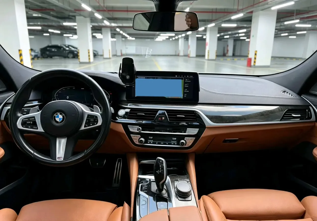 2022 BMW 6 Series GT 2.0T 245HP L4 8AT,autocango,china used car exporter,china ev exporter,chinese used car exporter,chinese used ev exporter