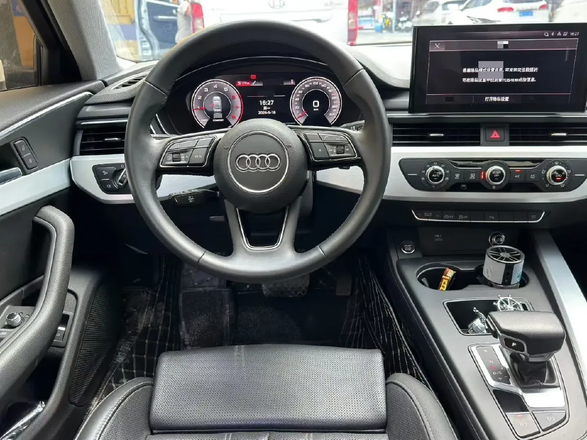 2023 Audi A4L 2.0T 190HP L4 7DCT,autocango,china used car exporter,china ev exporter,chinese used car exporter,chinese used ev exporter