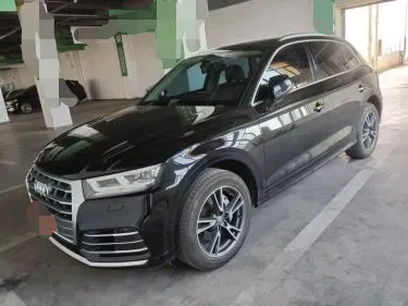 2020 Audi Q5L 2.0T 190HP L4 7DCT,autocango,china used car exporter,china ev exporter,chinese used car exporter,chinese used ev exporter