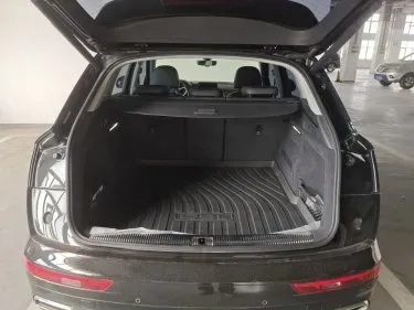 2020 Audi Q5L 2.0T 190HP L4 7DCT,autocango,china used car exporter,china ev exporter,chinese used car exporter,chinese used ev exporter