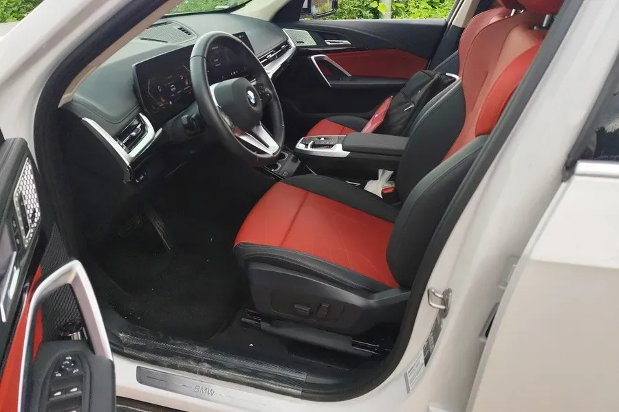 2024 BMW X1 2.0T 204HP L4 7DCT,autocango,china used car exporter,china ev exporter,chinese used car exporter,chinese used ev exporter