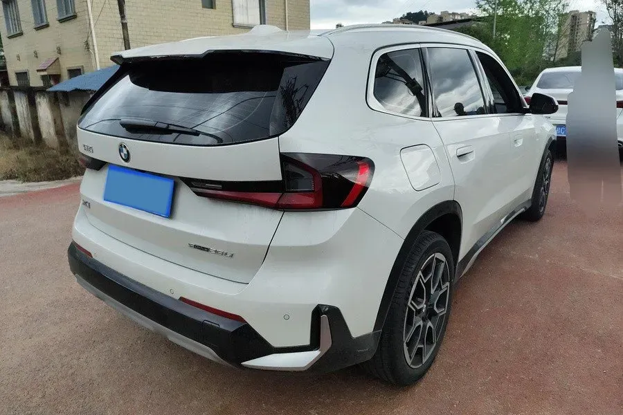 2024 BMW X1 2.0T 204HP L4 7DCT,autocango,china used car exporter,china ev exporter,chinese used car exporter,chinese used ev exporter
