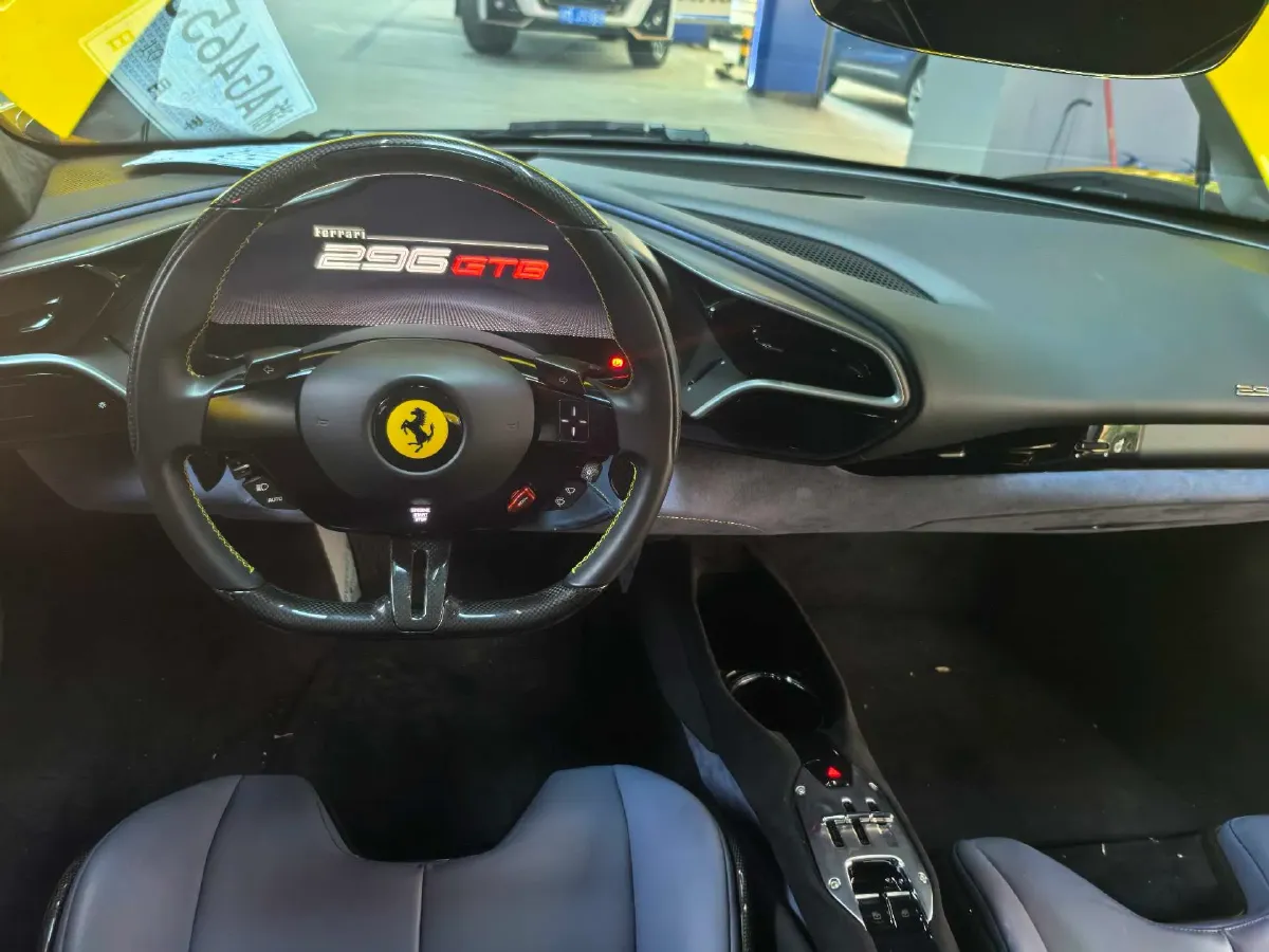 2021 Ferrari 296 3.0T 663HP V6 8DCT PHEV 7.45KWH,autocango,china used car exporter,china ev exporter,chinese used car exporter,chinese used ev exporter