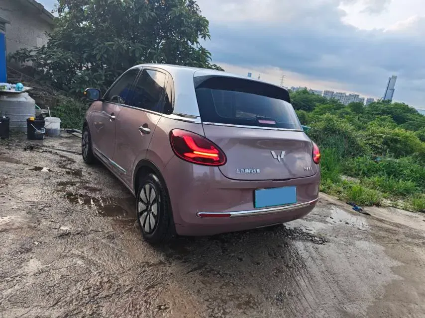 2023 WuLing BinGuo BEV 31.9KWH,autocango,china used car exporter,china ev exporter,chinese used car exporter,chinese used ev exporter
