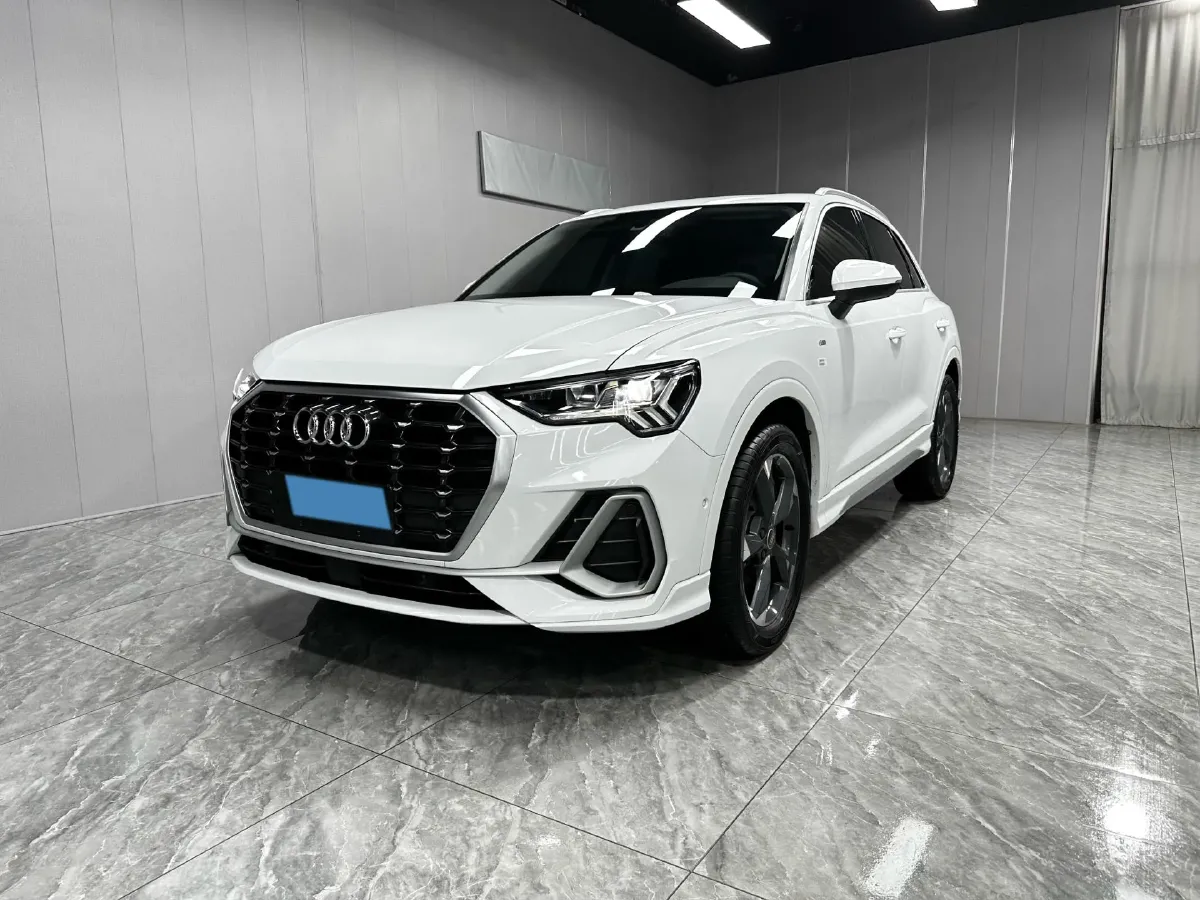 2022 Audi Q3 1.4T 150HP L4 7DCT,autocango,china used car exporter,china ev exporter,chinese used car exporter,chinese used ev exporter