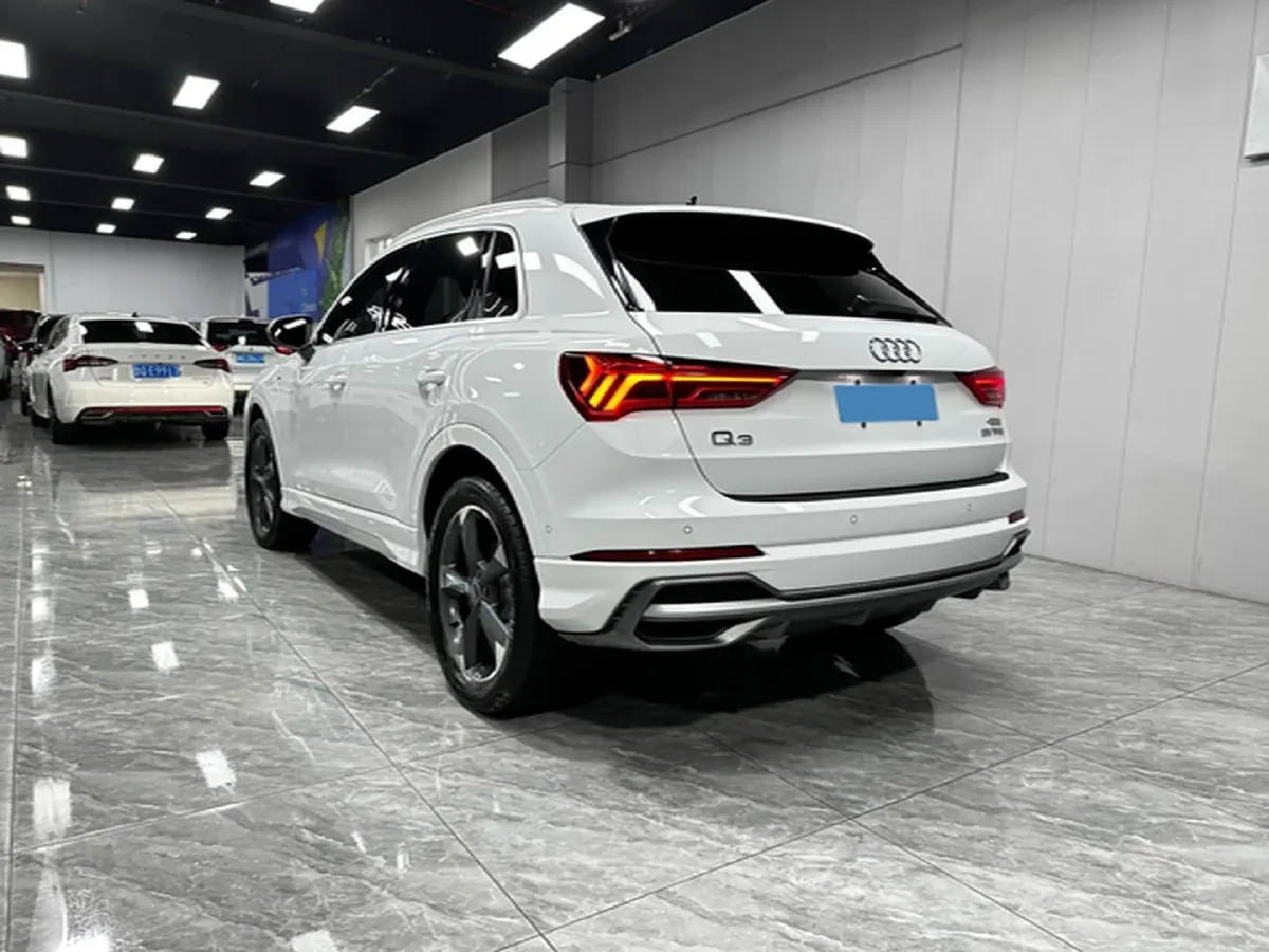 2022 Audi Q3 1.4T 150HP L4 7DCT,autocango,china used car exporter,china ev exporter,chinese used car exporter,chinese used ev exporter
