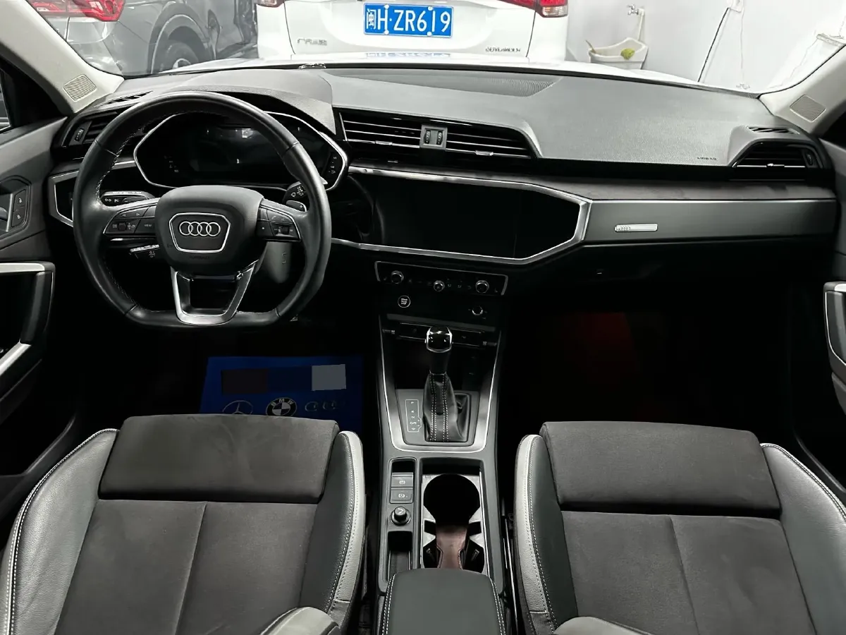 2022 Audi Q3 1.4T 150HP L4 7DCT,autocango,china used car exporter,china ev exporter,chinese used car exporter,chinese used ev exporter