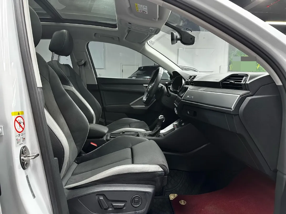2022 Audi Q3 1.4T 150HP L4 7DCT,autocango,china used car exporter,china ev exporter,chinese used car exporter,chinese used ev exporter