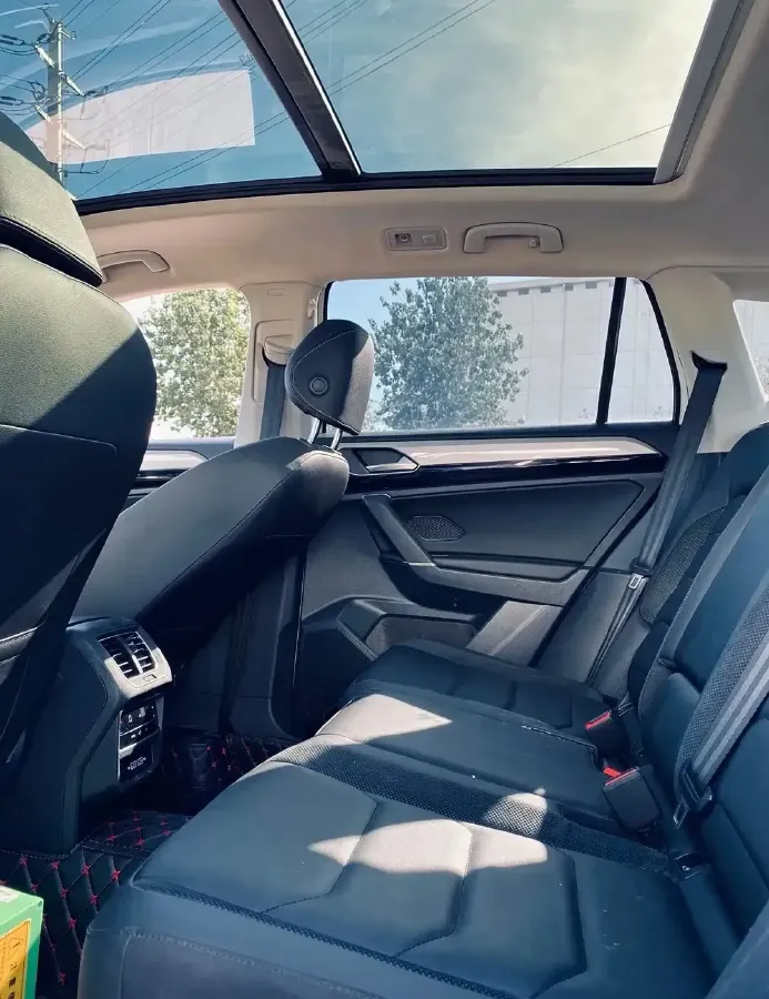 2020 Volkswagen Tayron 2.0T 186HP L4 7DCT,autocango,china used car exporter,china ev exporter,chinese used car exporter,chinese used ev exporter