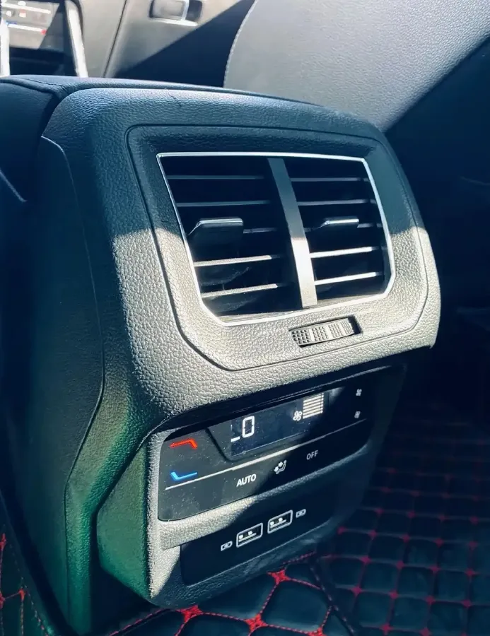 2020 Volkswagen Tayron 2.0T 186HP L4 7DCT,autocango,china used car exporter,china ev exporter,chinese used car exporter,chinese used ev exporter