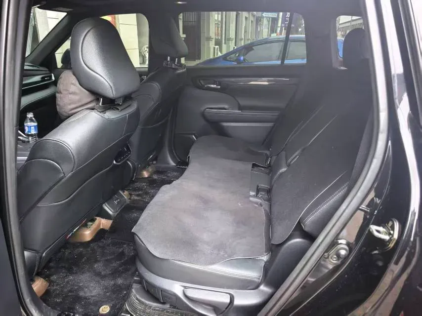 2023 Toyota Crown Kluger 2.5L 189HP L4 E-CVT Hybrid,autocango,china used car exporter,china ev exporter,chinese used car exporter,chinese used ev exporter