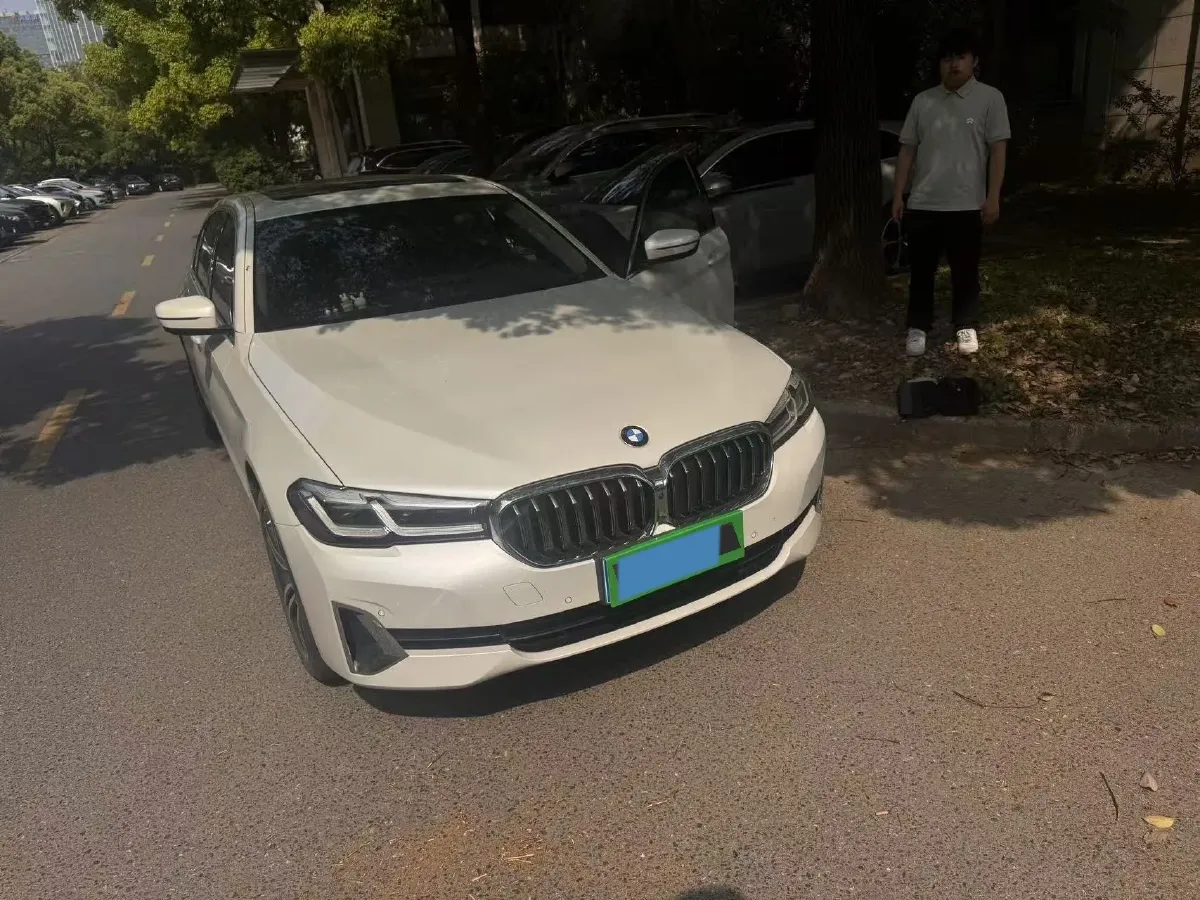 2021 BMW 5 Series 2.0T 252HP L4 8AT,autocango,china used car exporter,china ev exporter,chinese used car exporter,chinese used ev exporter