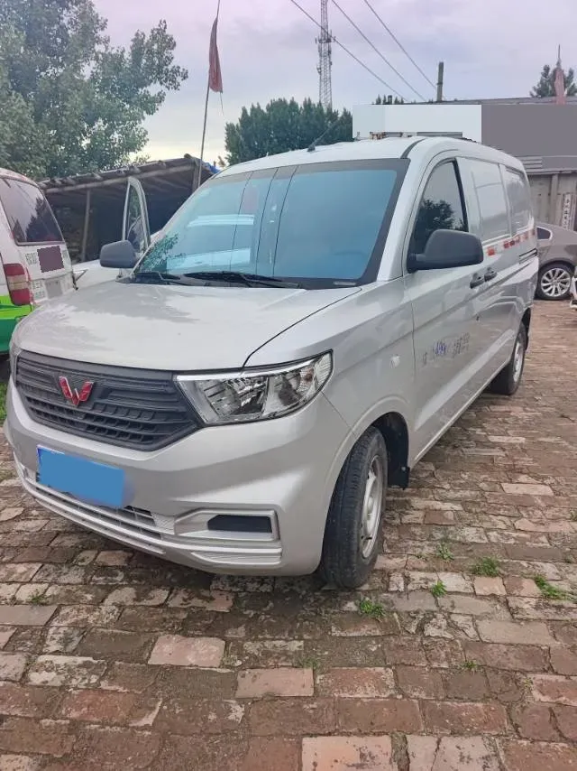 2021 WuLing RongGuang Mini Truck 1.2L 76HP L4 5MT,autocango,china used car exporter,china ev exporter,chinese used car exporter,chinese used ev exporter