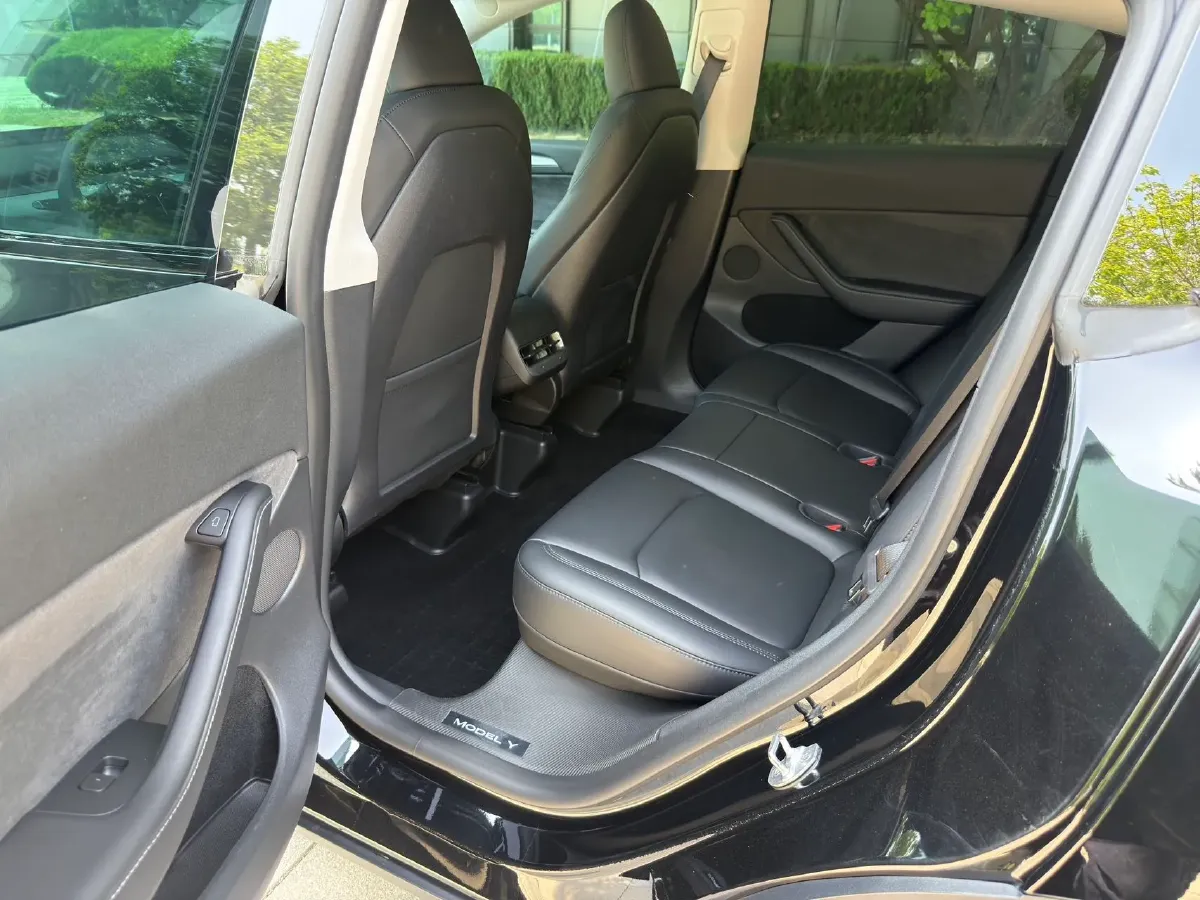 2023 Tesla Model Y BEV 78.4KWH,autocango,china used car exporter,china ev exporter,chinese used car exporter,chinese used ev exporter