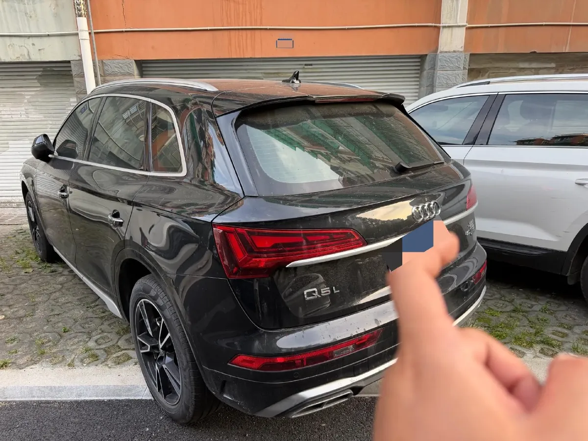 2024 Audi Q5L 2.0T 190HP L4 7DCT,autocango,china used car exporter,china ev exporter,chinese used car exporter,chinese used ev exporter