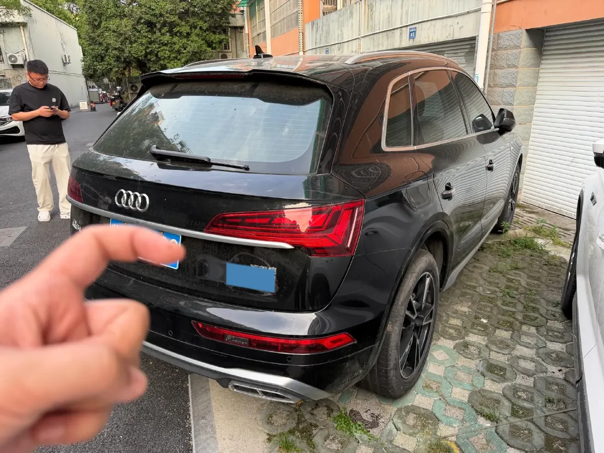 2024 Audi Q5L 2.0T 190HP L4 7DCT,autocango,china used car exporter,china ev exporter,chinese used car exporter,chinese used ev exporter