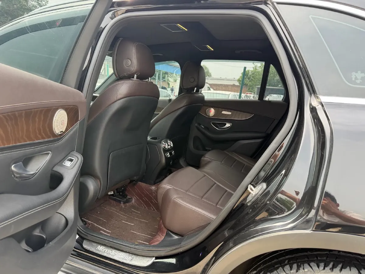 2020 Mercedes-Benz GLC Class 2.0T 258HP L4 9AT,autocango,china used car exporter,china ev exporter,chinese used car exporter,chinese used ev exporter