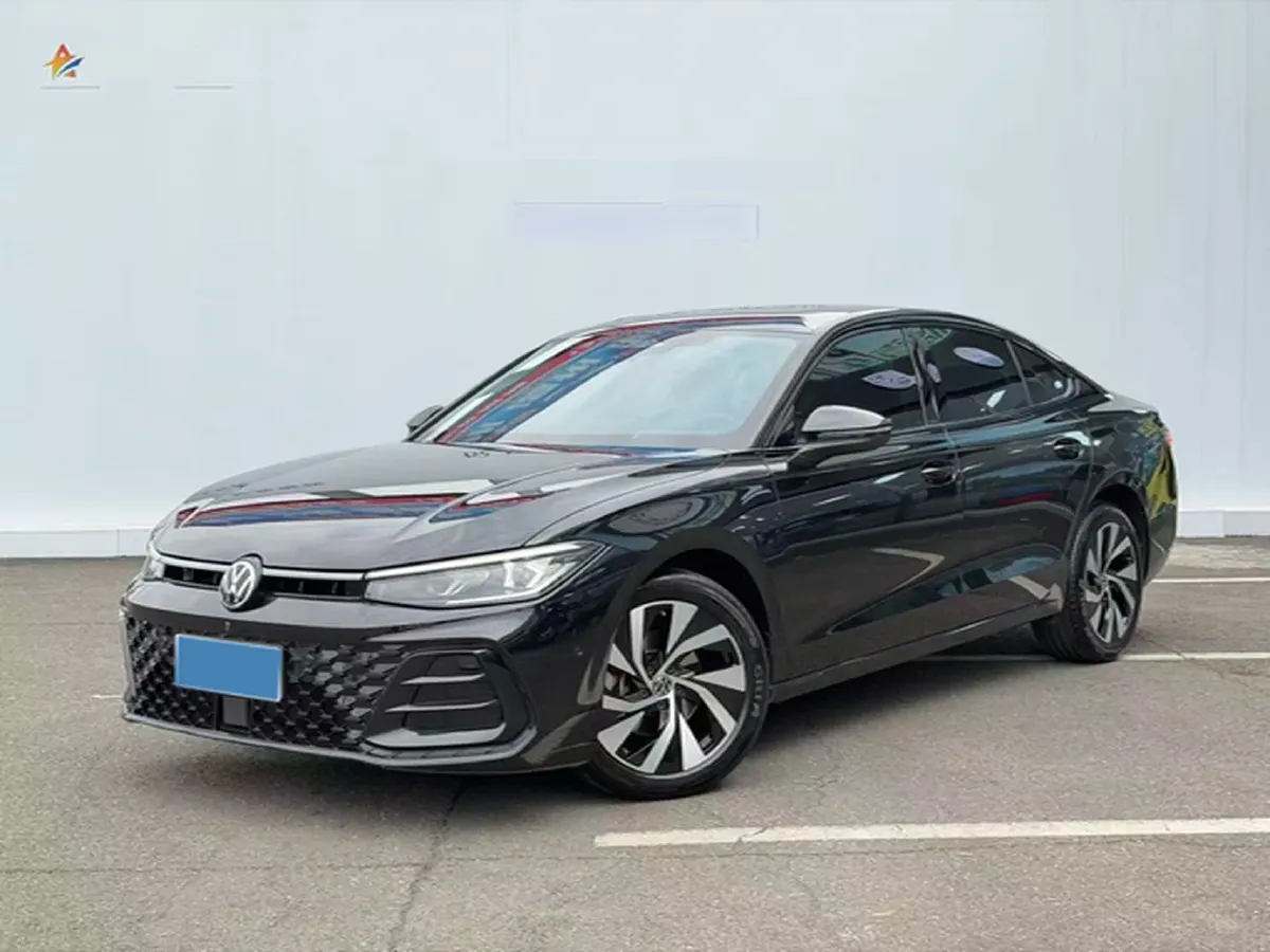 2025 Volkswagen Passat 2.0T 220HP L4 7DCT,autocango,china used car exporter,china ev exporter,chinese used car exporter,chinese used ev exporter