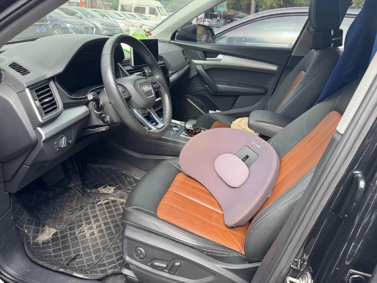 2020 Audi Q5L 2.0T 190HP L4 7DCT,autocango,china used car exporter,china ev exporter,chinese used car exporter,chinese used ev exporter