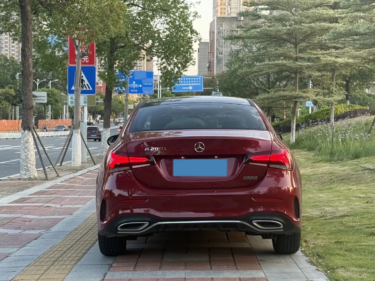 2022 Mercedes-Benz A Class 1.3T 163HP L4 7DCT,autocango,china used car exporter,china ev exporter,chinese used car exporter,chinese used ev exporter