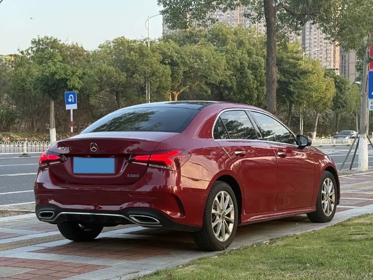2022 Mercedes-Benz A Class 1.3T 163HP L4 7DCT,autocango,china used car exporter,china ev exporter,chinese used car exporter,chinese used ev exporter