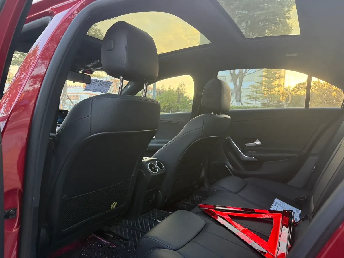 2022 Mercedes-Benz A Class 1.3T 163HP L4 7DCT,autocango,china used car exporter,china ev exporter,chinese used car exporter,chinese used ev exporter