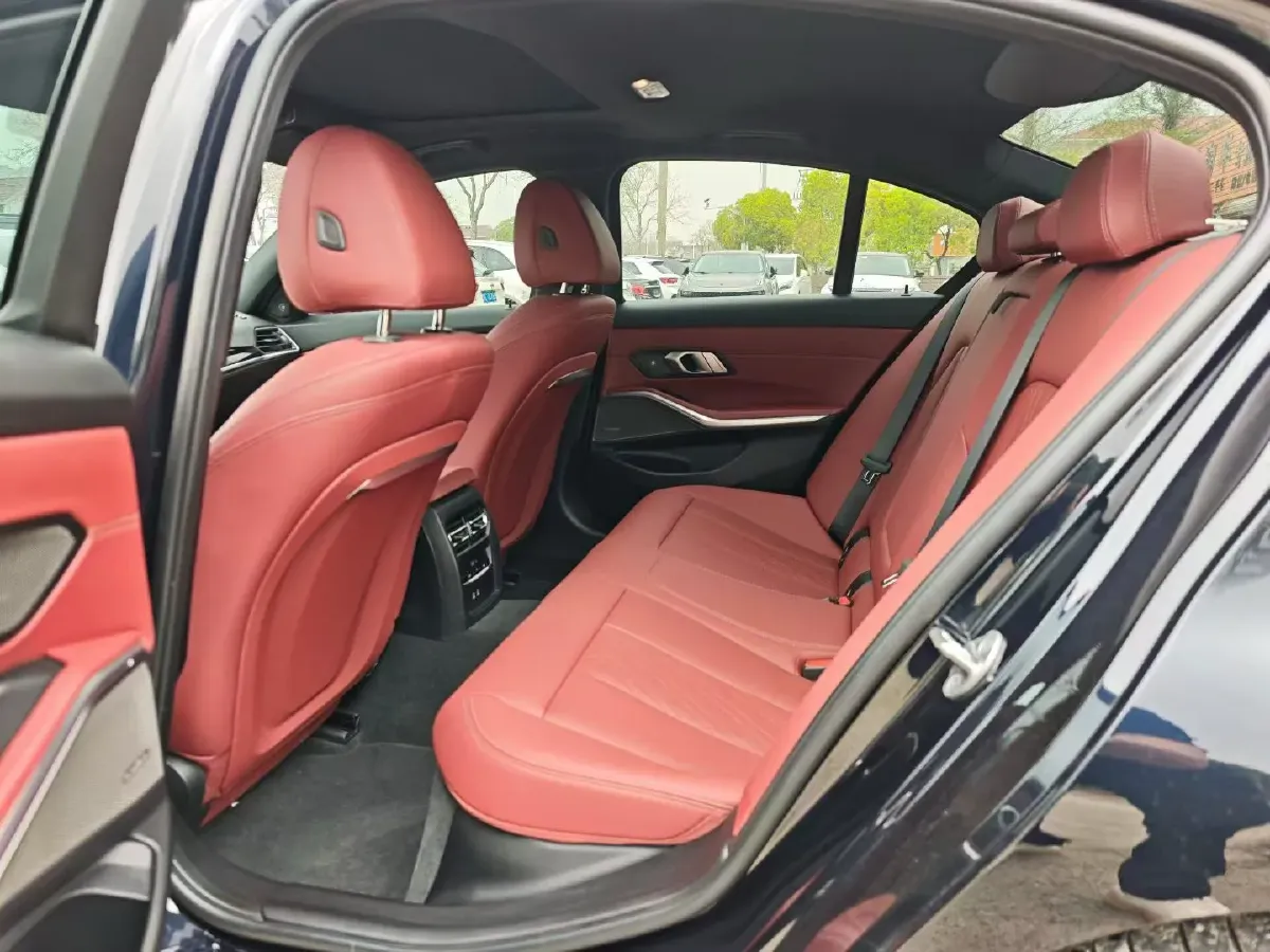 2023 BMW 3 Series 2.0T 245HP L4 8AT,autocango,china used car exporter,china ev exporter,chinese used car exporter,chinese used ev exporter