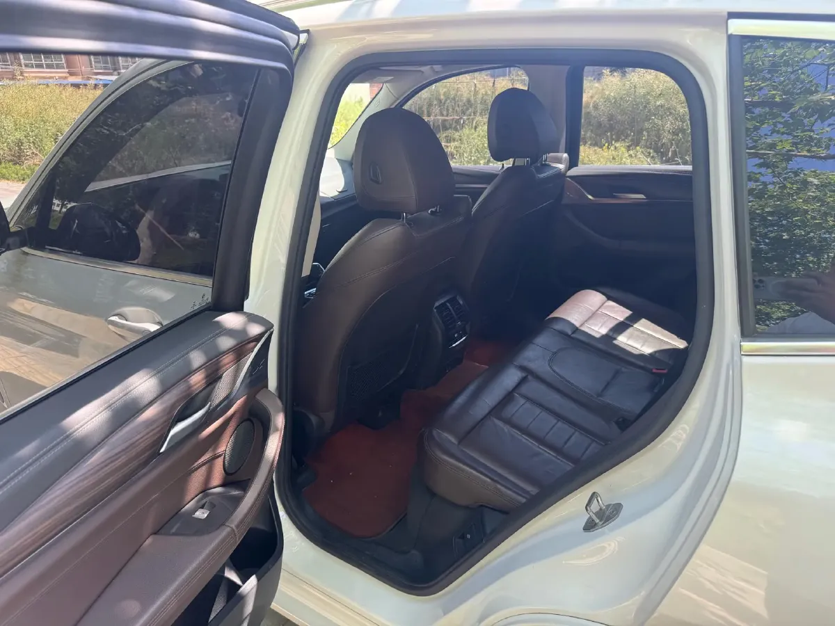 2021 BMW X3 2.0T 224HP L4 8AT,autocango,china used car exporter,china ev exporter,chinese used car exporter,chinese used ev exporter