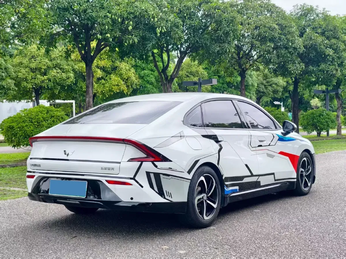 2025 WuLing XingGuang 1.5L 106HP L4 E-CVT PHEV,autocango,china used car exporter,china ev exporter,chinese used car exporter,chinese used ev exporter