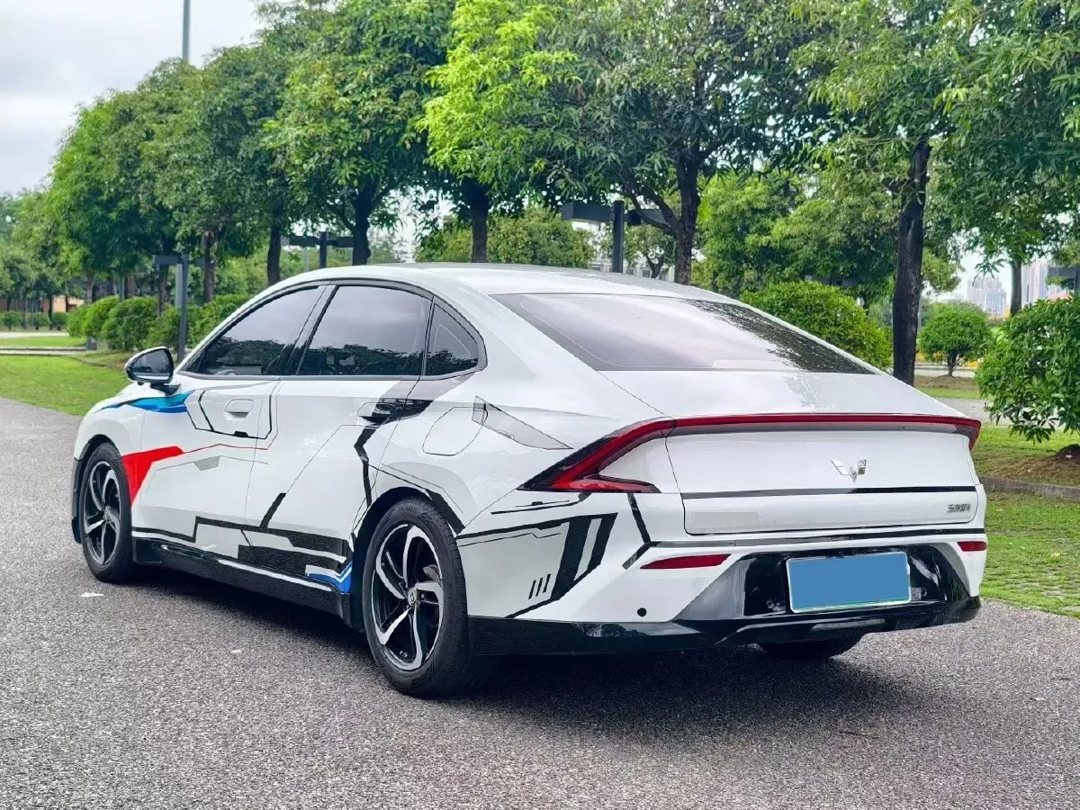 2025 WuLing XingGuang 1.5L 106HP L4 E-CVT PHEV,autocango,china used car exporter,china ev exporter,chinese used car exporter,chinese used ev exporter