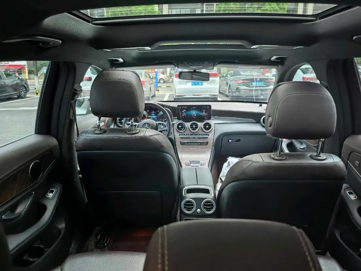 2020 Mercedes-Benz GLC Class 2.0T 197HP L4 9AT,autocango,china used car exporter,china ev exporter,chinese used car exporter,chinese used ev exporter