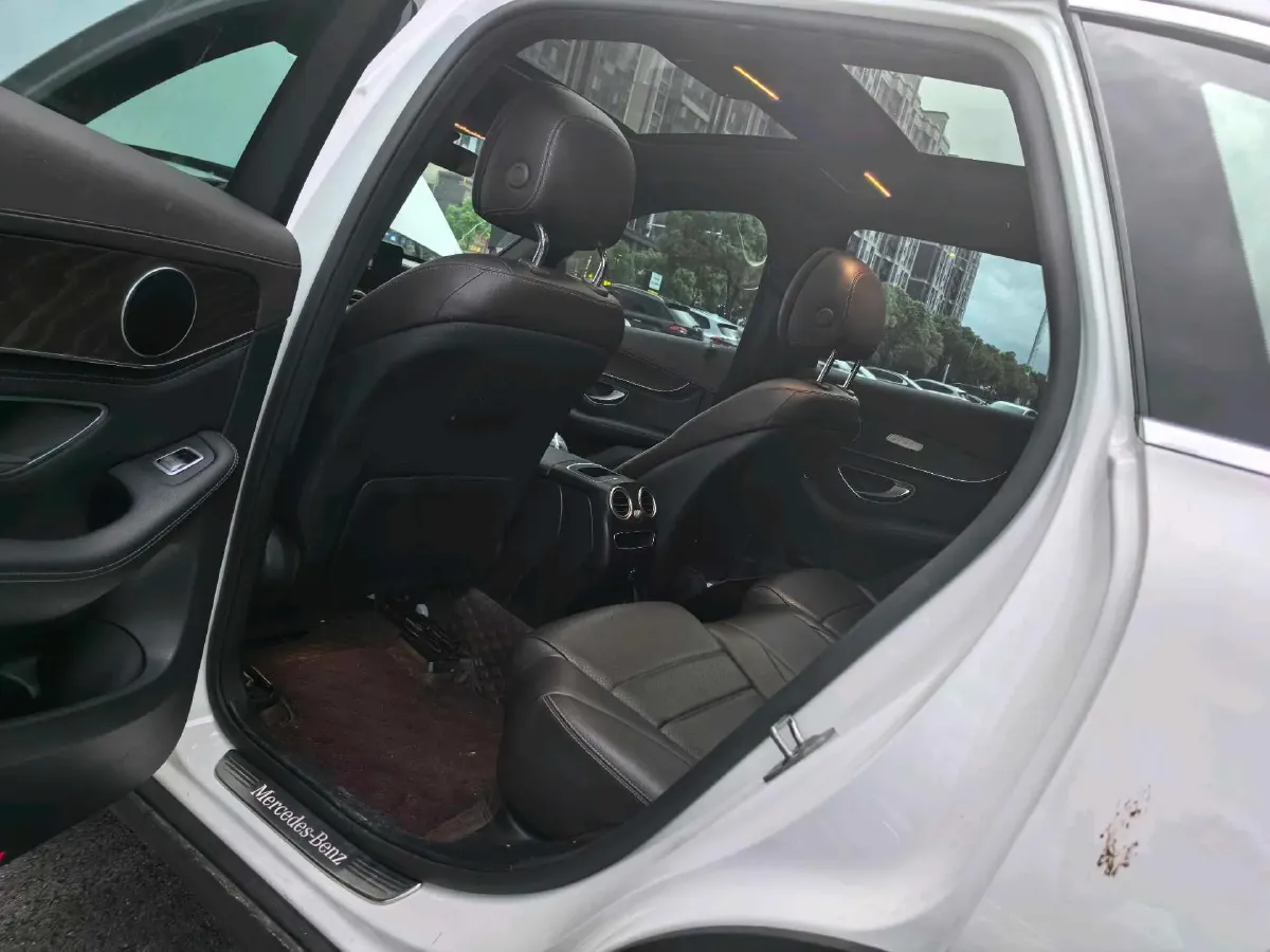 2020 Mercedes-Benz GLC Class 2.0T 197HP L4 9AT,autocango,china used car exporter,china ev exporter,chinese used car exporter,chinese used ev exporter