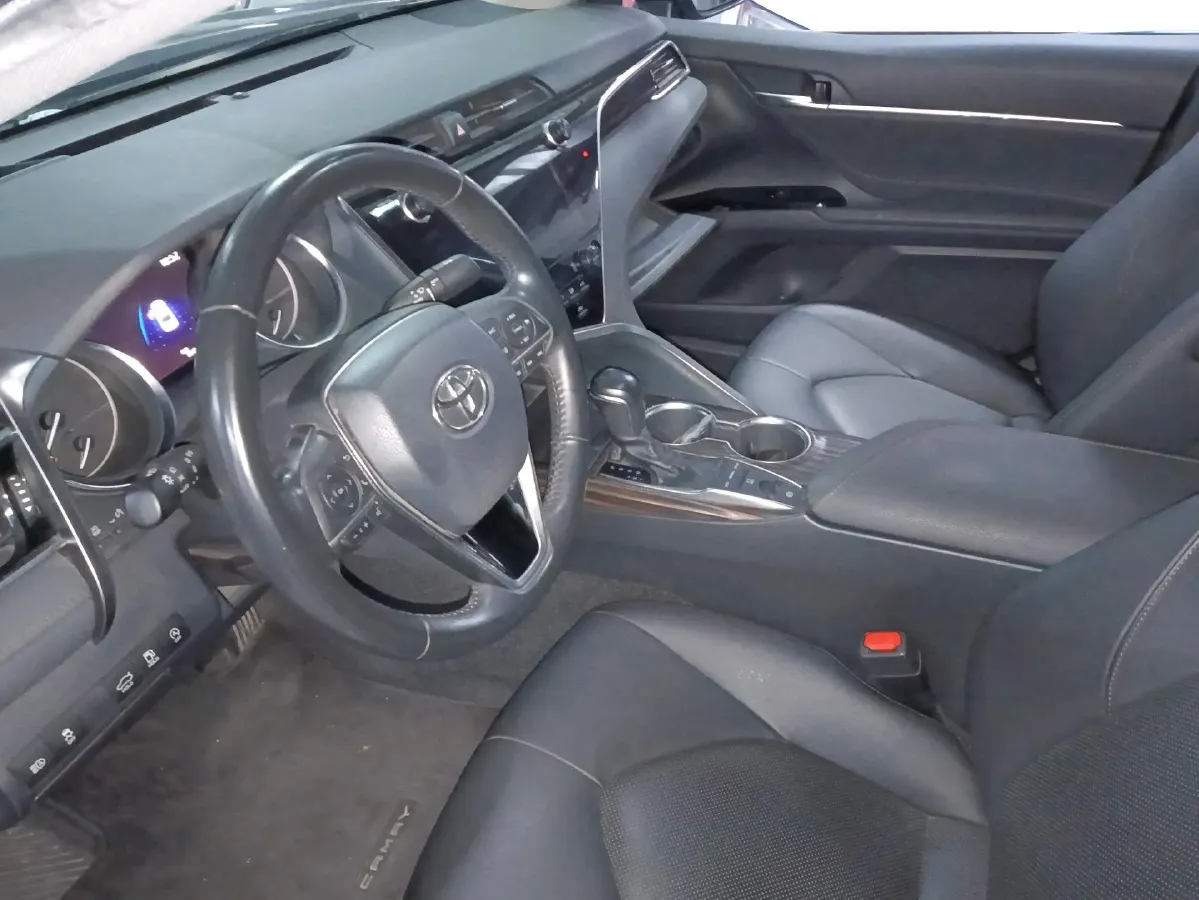 2019 Toyota Camry 2.5L 209HP L4 8AT,autocango,china used car exporter,china ev exporter,chinese used car exporter,chinese used ev exporter