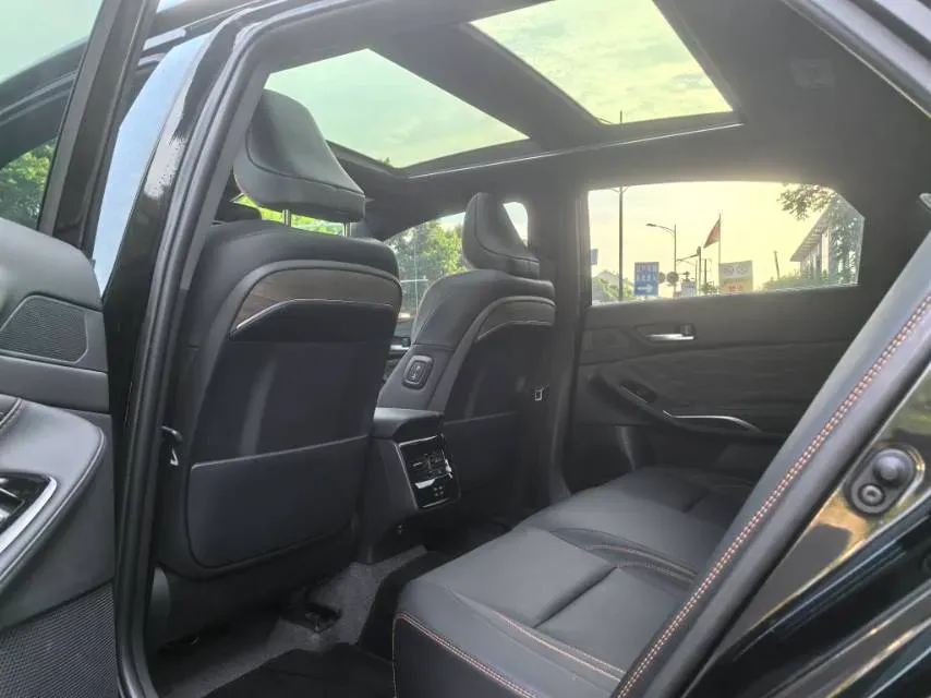 2024 Toyota Avalon 2.0L 173HP L4 CVT,autocango,china used car exporter,china ev exporter,chinese used car exporter,chinese used ev exporter