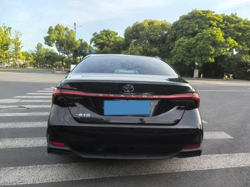 2024 Toyota Avalon 2.0L 173HP L4 CVT,autocango,china used car exporter,china ev exporter,chinese used car exporter,chinese used ev exporter