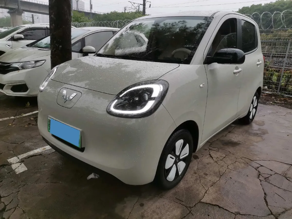 2025 WuLing HongGuang MINI EV BEV 16.2KWH,autocango,china used car exporter,china ev exporter,chinese used car exporter,chinese used ev exporter