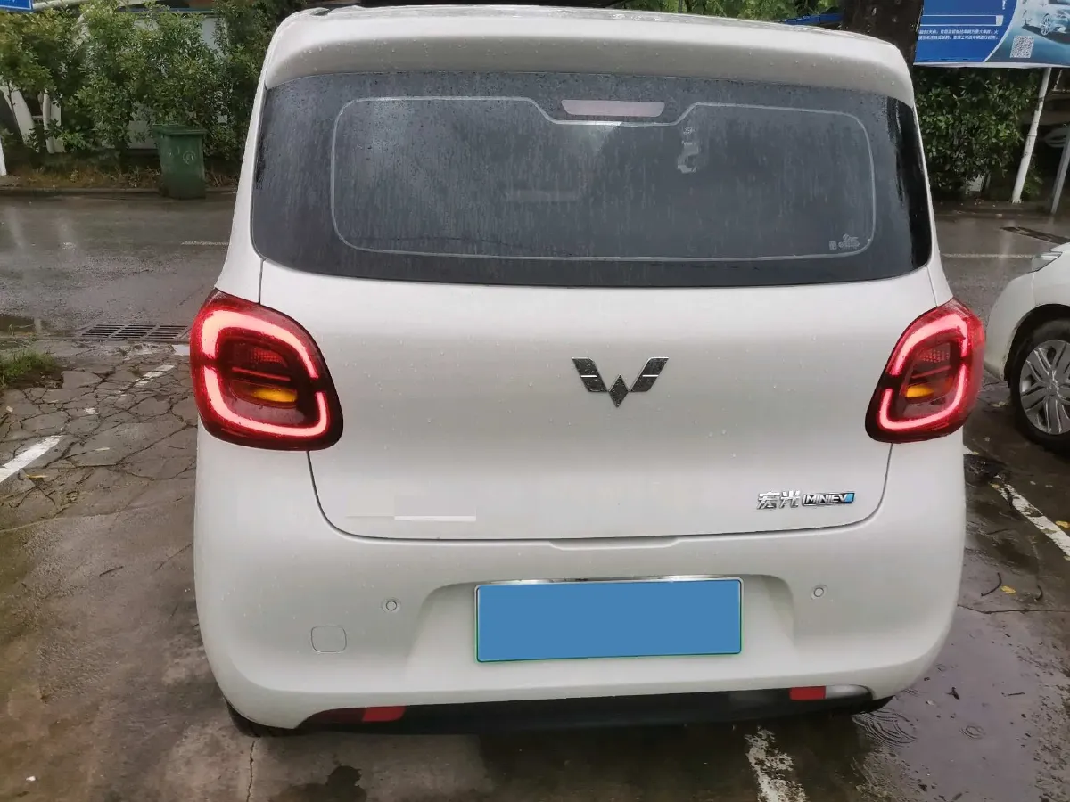 2025 WuLing HongGuang MINI EV BEV 16.2KWH,autocango,china used car exporter,china ev exporter,chinese used car exporter,chinese used ev exporter