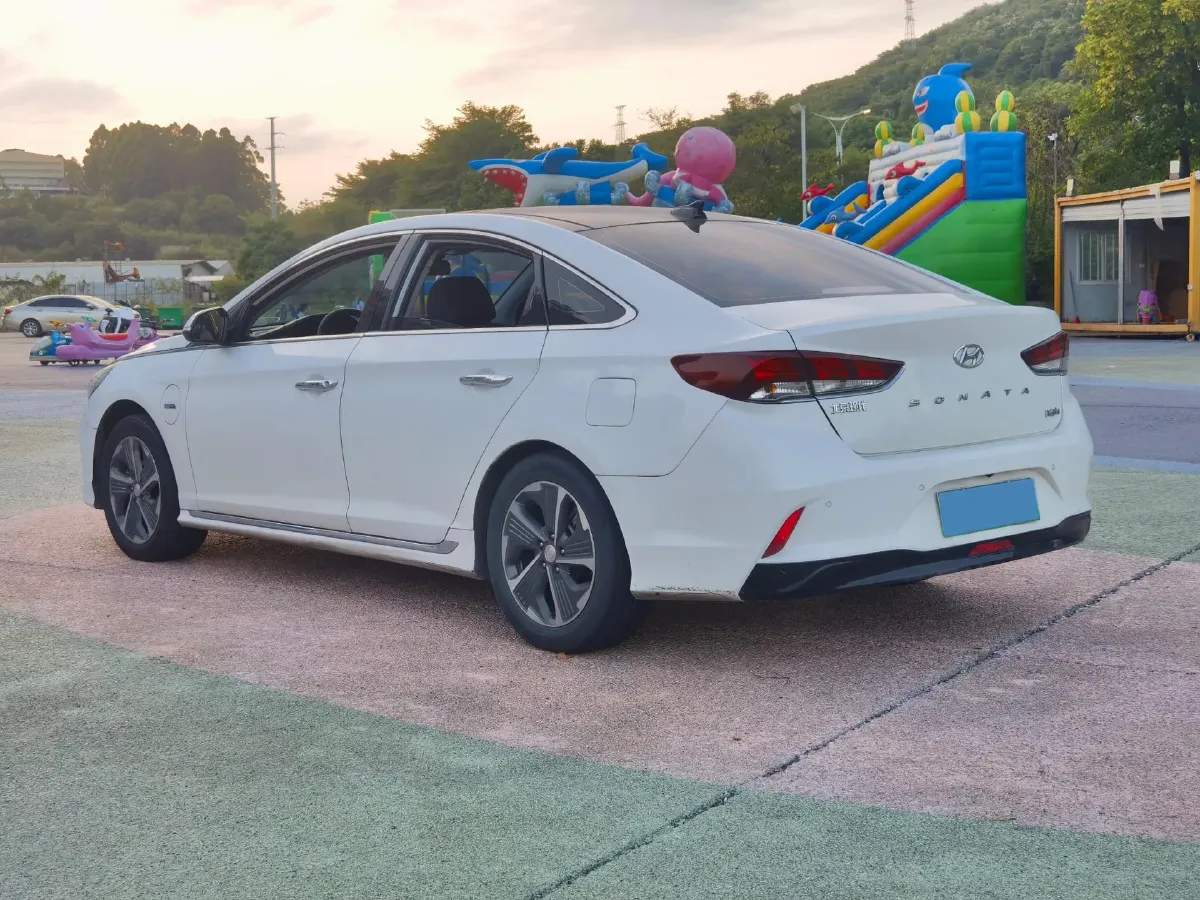 2018 Hyundai Sonata 2.0L 156HP L4 6AT PHEV 12.9KWH,autocango,china used car exporter,china ev exporter,chinese used car exporter,chinese used ev exporter