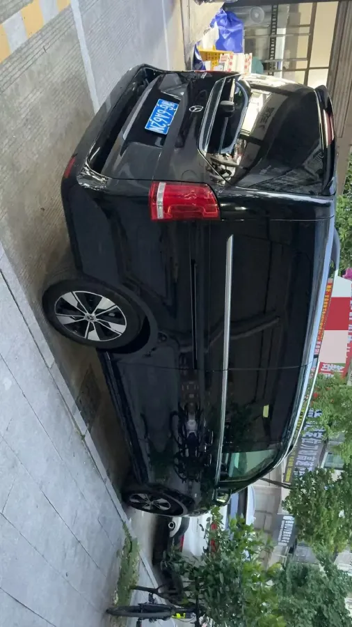 2022 Mercedes-Benz V Class 2.0T 211HP L4 9AT,autocango,china used car exporter,china ev exporter,chinese used car exporter,chinese used ev exporter