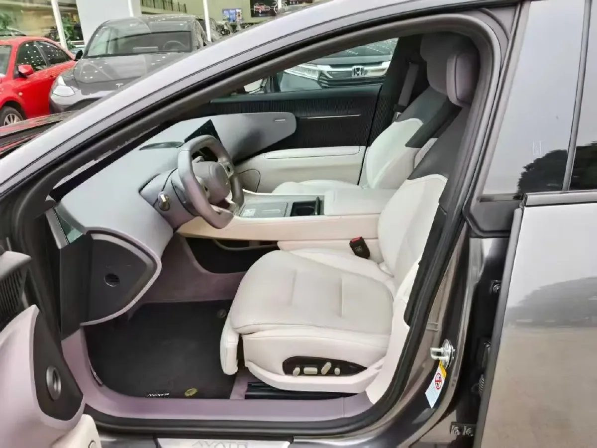 2024 Avatr 12 BEV 94.5KWH,autocango,china used car exporter,china ev exporter,chinese used car exporter,chinese used ev exporter