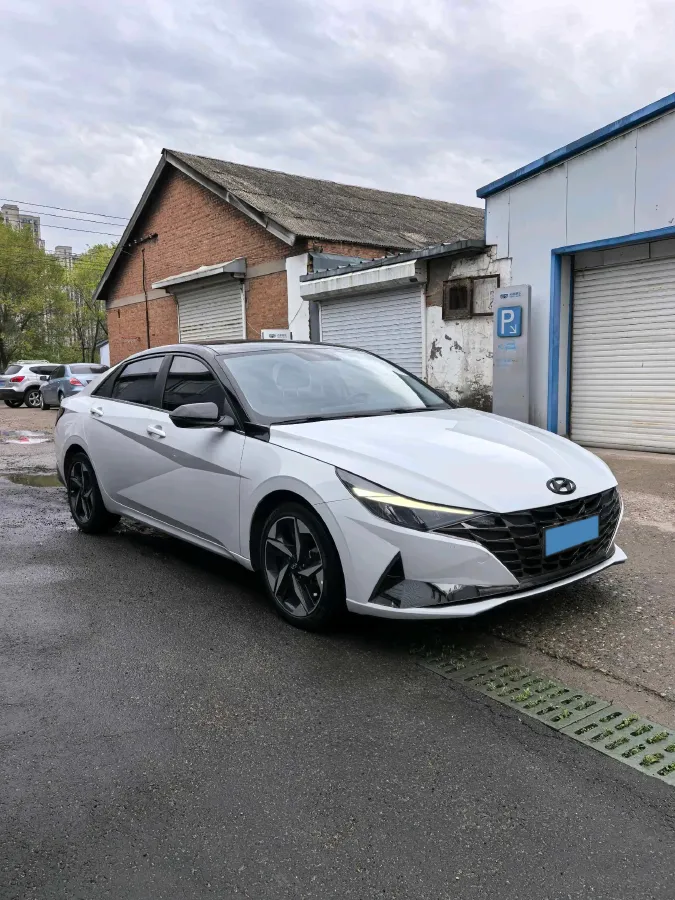 2022 Hyundai Elantra 1.5L 115HP L4 CVT,autocango,china used car exporter,china ev exporter,chinese used car exporter,chinese used ev exporter